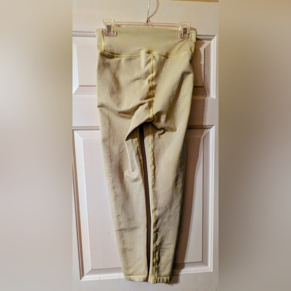 OFFLINE By Aerie Ribbed Texture Compression Leggings 🩷💚🩷 - Picture 2 of 8